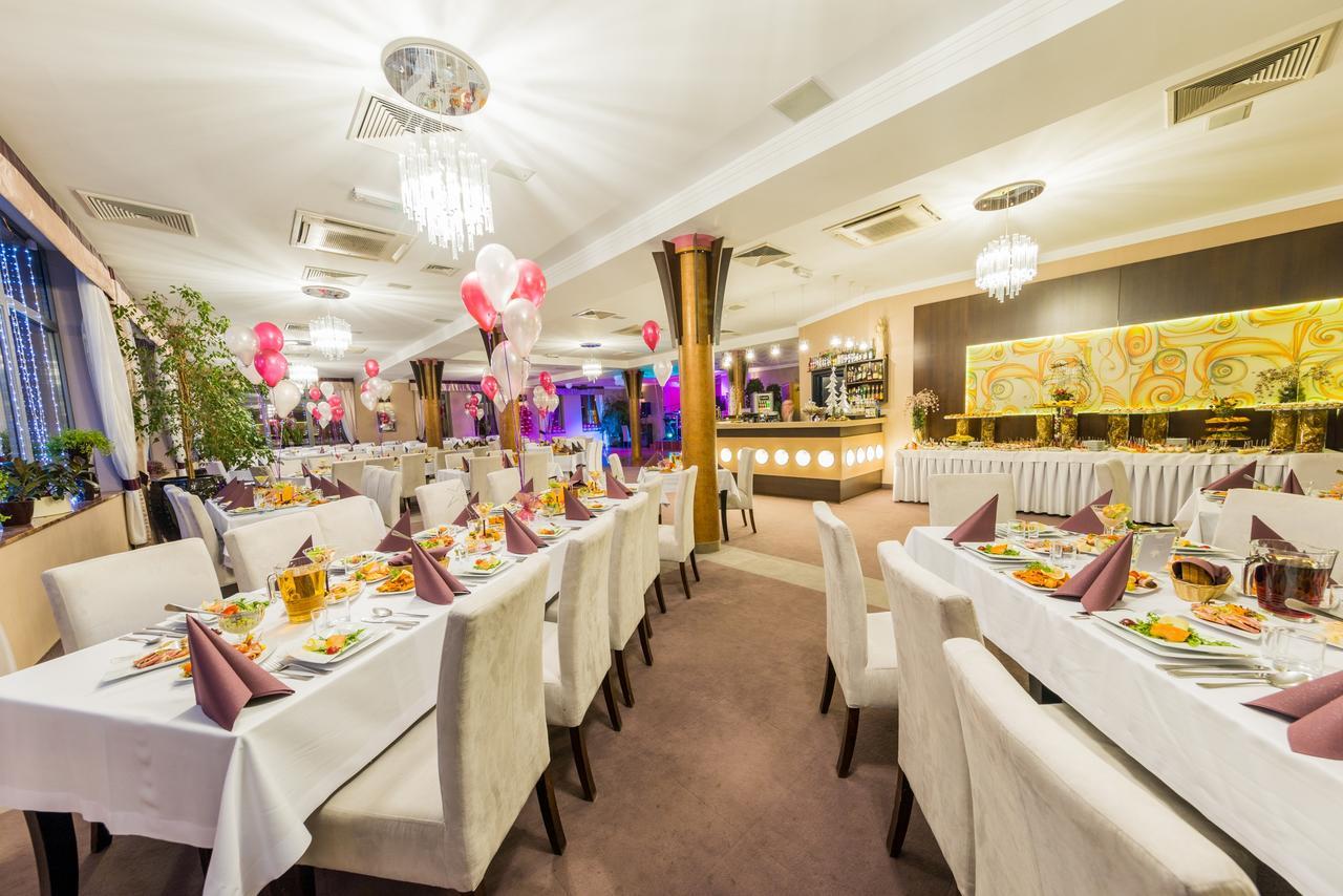 Hotel Restauracja Teczowa 루반 외부 사진