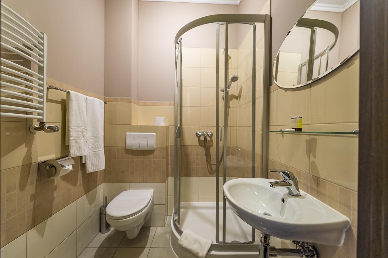 Hotel Restauracja Teczowa 루반 외부 사진
