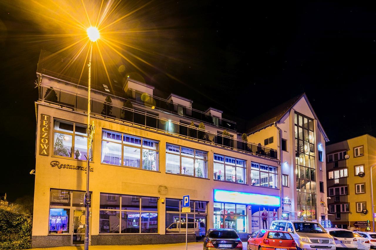 Hotel Restauracja Teczowa 루반 외부 사진