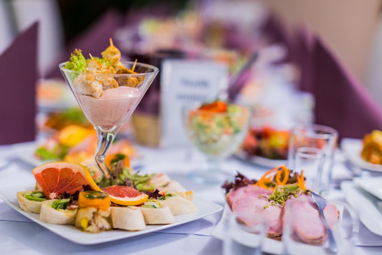 Hotel Restauracja Teczowa 루반 외부 사진