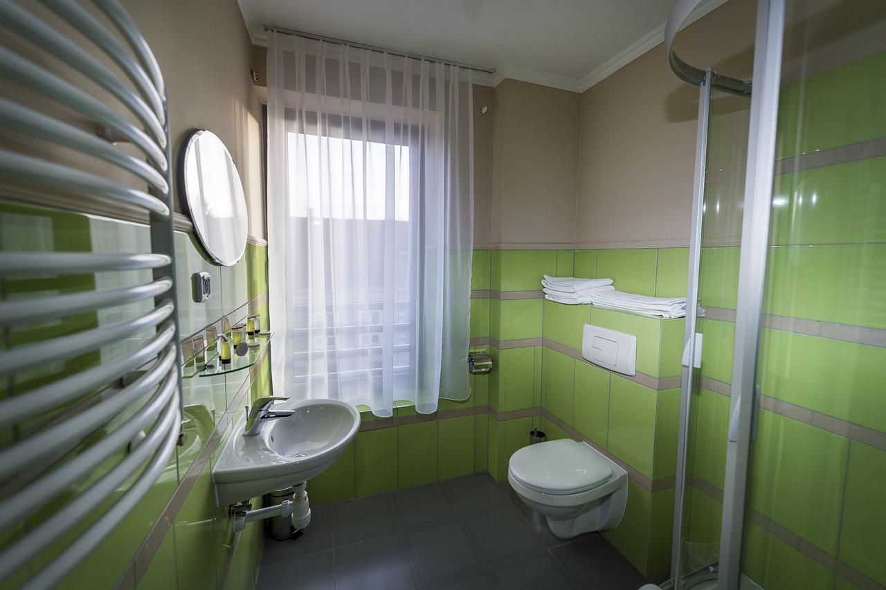 Hotel Restauracja Teczowa 루반 외부 사진
