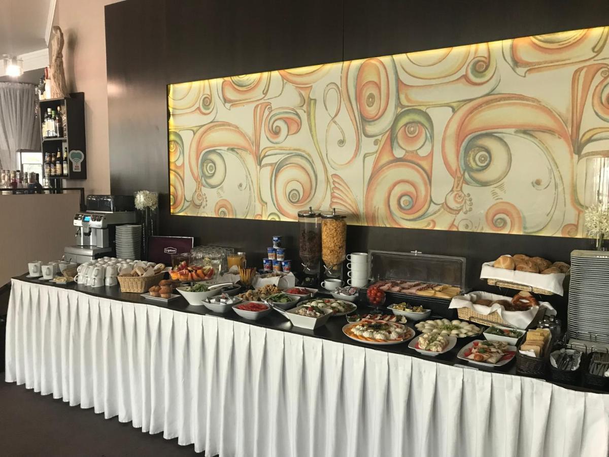 Hotel Restauracja Teczowa 루반 외부 사진